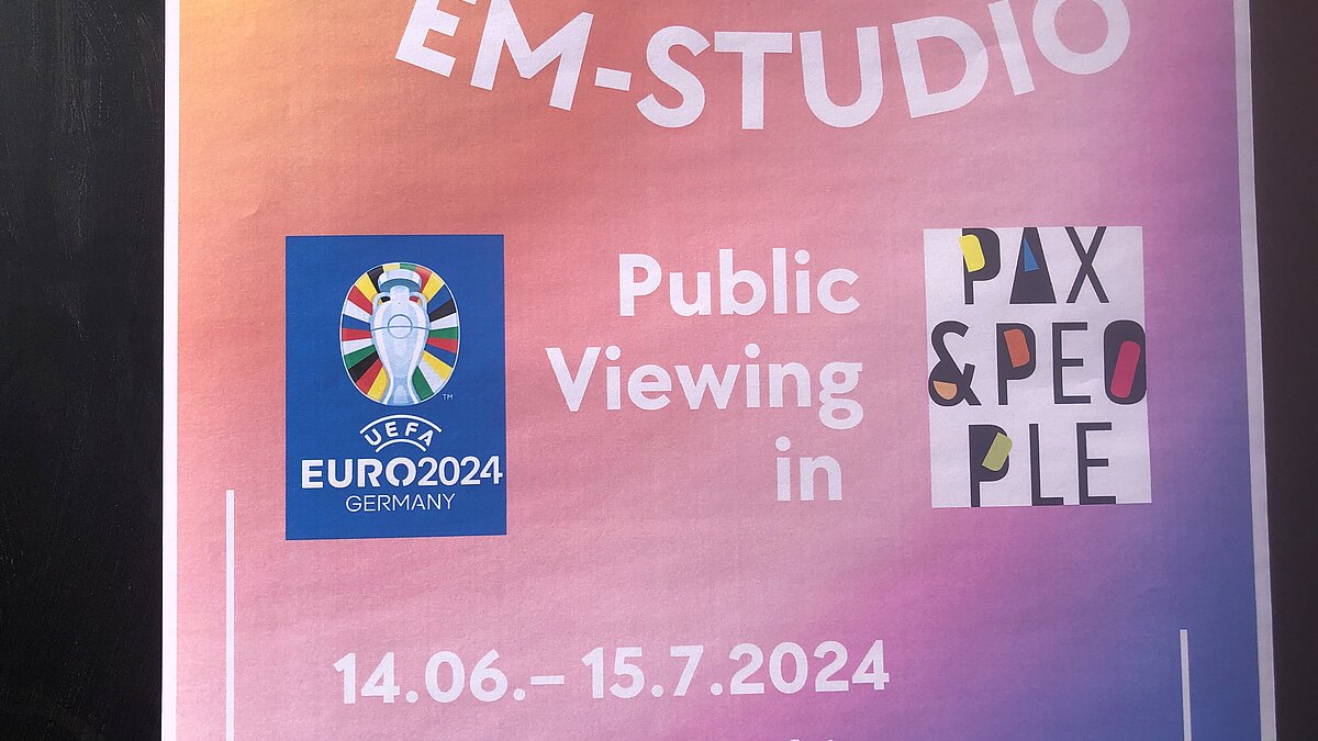 EM-Studio - Public Viewing in Pax&People